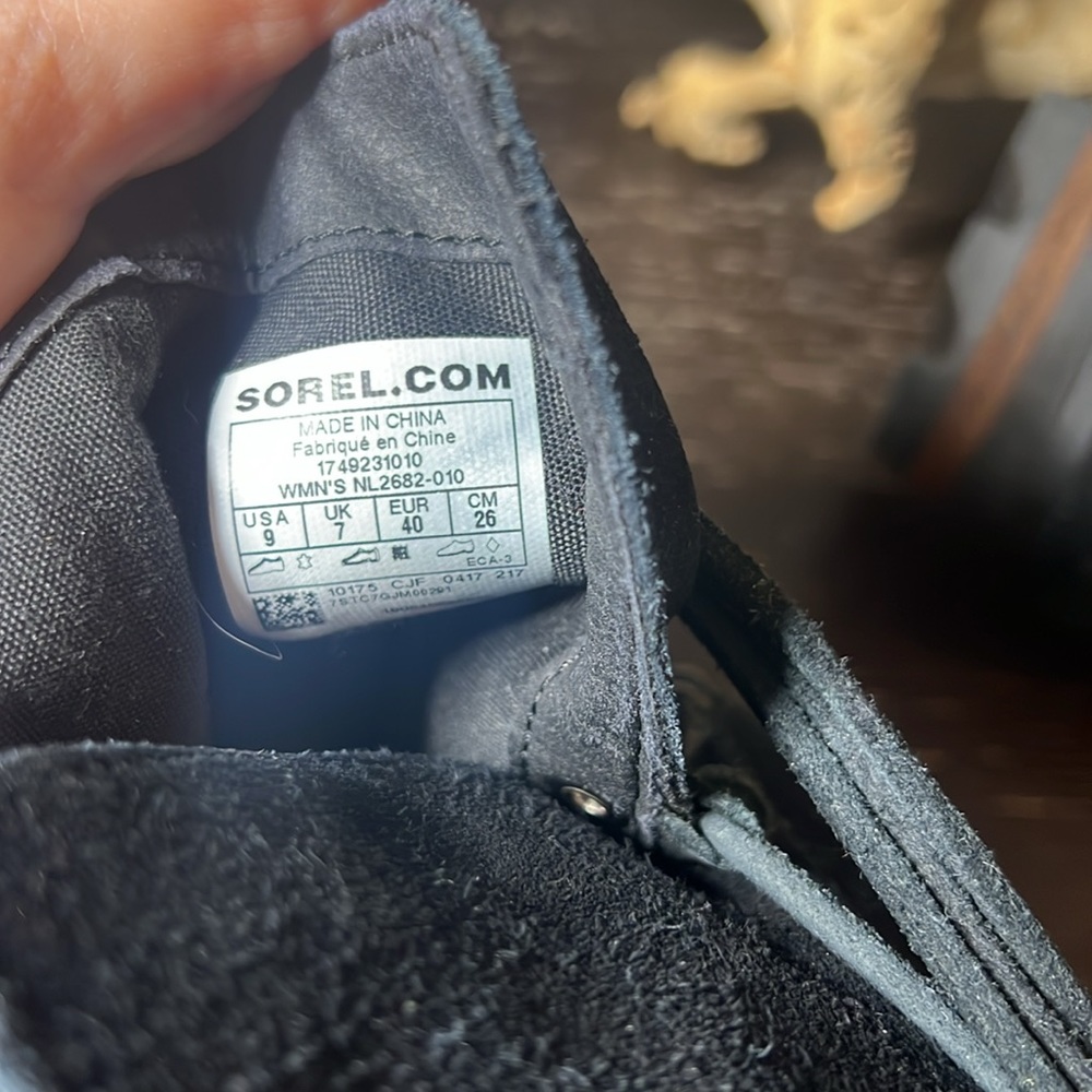 Sorel Farah short, black, suede ankle boot size 9 - Picture 9 of 10